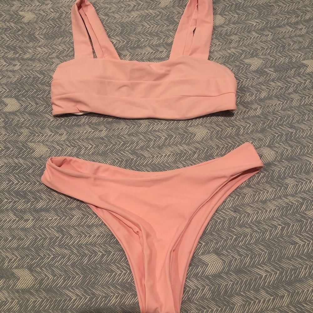 Pink bikini set